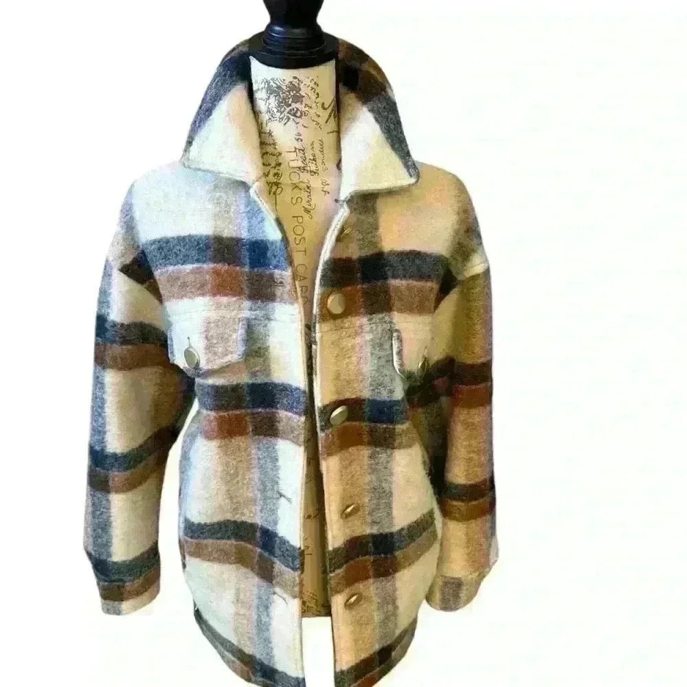 ZARA Plaid Shacket with Gold Buttons - SOLD OUT EVERYWHERE - Picture 5 of 10